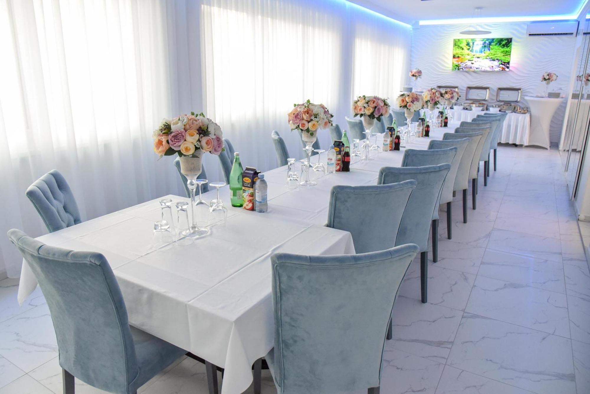 La Luna Rustic Deluxe Apartment With Free Jacuzzi, Bikes & Covered Parking Nasice Dış mekan fotoğraf